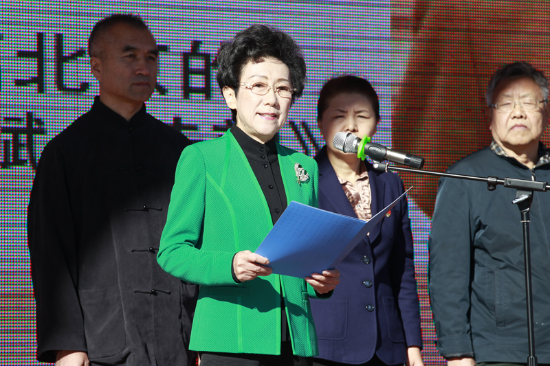 迎接育英学校七十华诞《育英赋》捐赠仪式在京举行